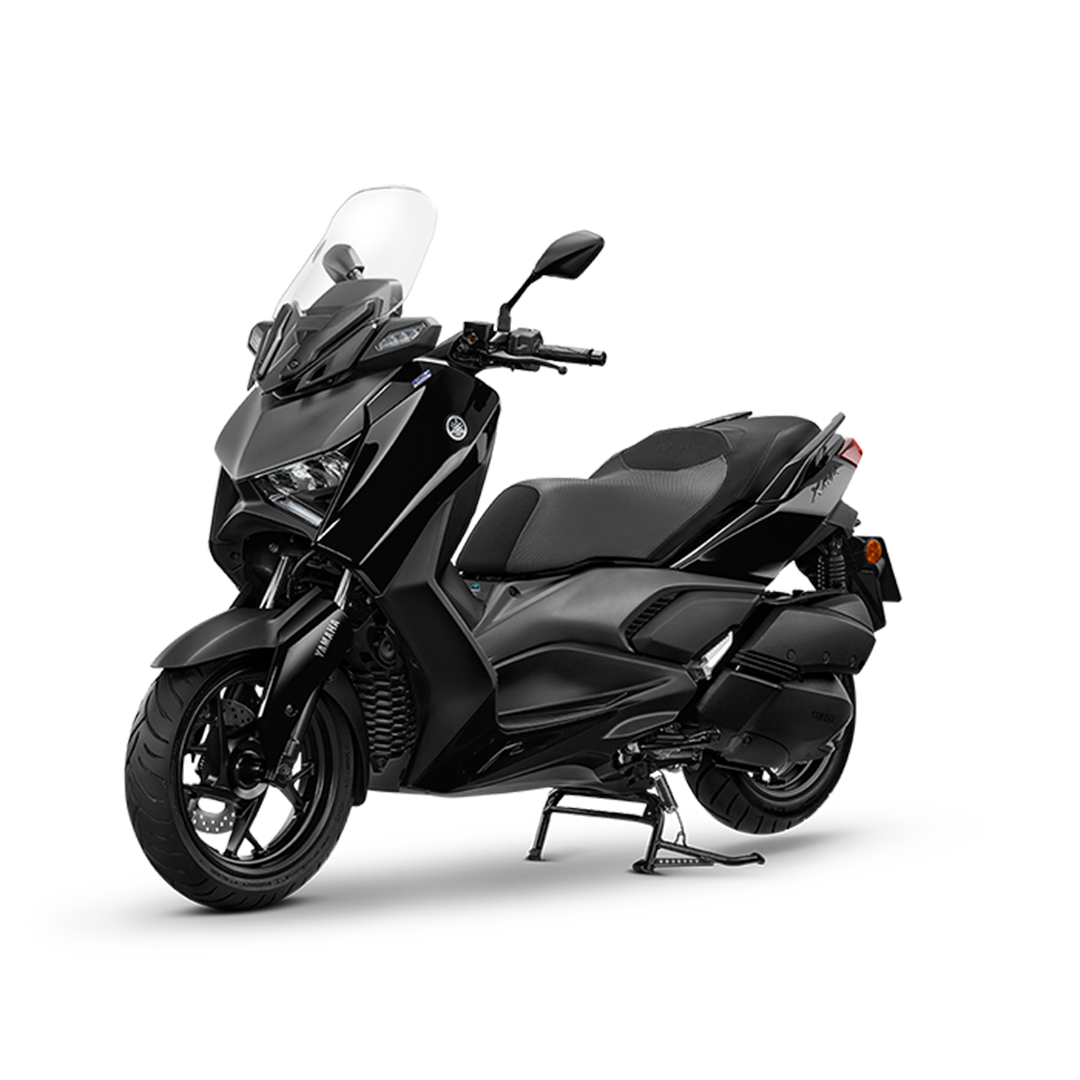 XMAX CONNECTED [2025]